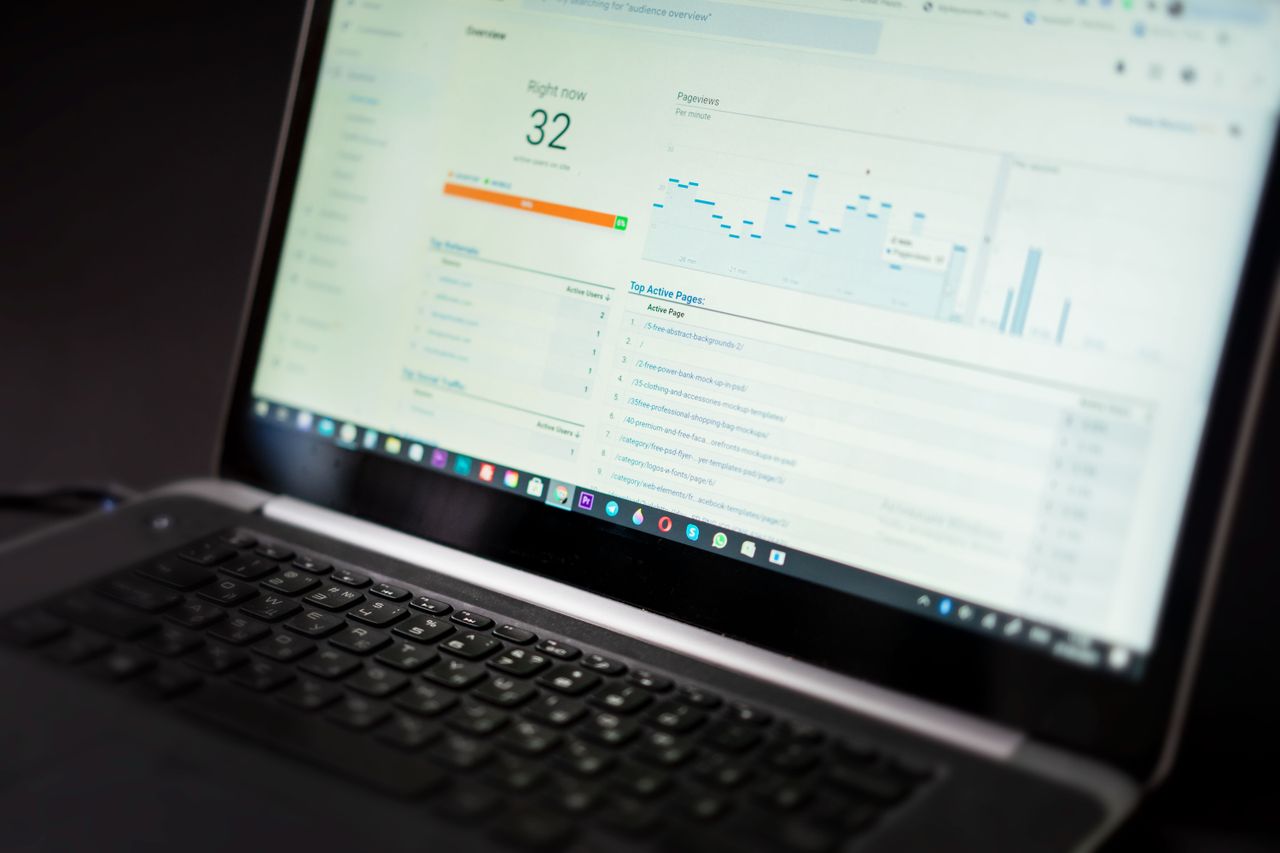 Laptop showing an analytics dashboard used to track conversions with the CPA method